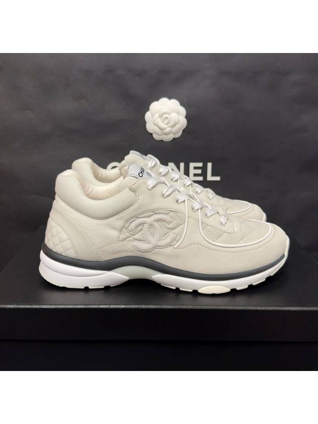 Men's Cruise Sneakers Fabric Emboss Ivory - CHANEL - BALAAN 2