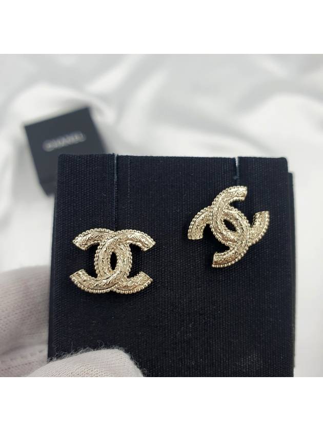 CC Logo Mini Earrings Gold - CHANEL - BALAAN 3