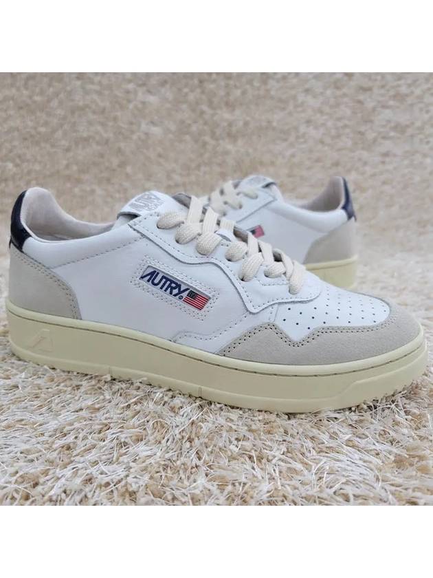 Medalist Navy Tab Low Top Sneakers White Blue - AUTRY - BALAAN 2