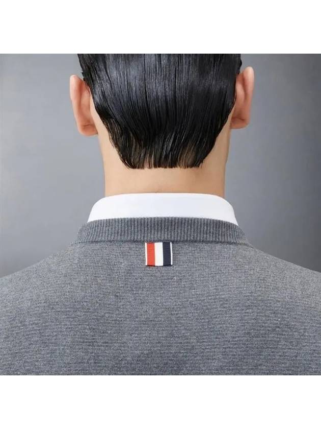 4 Bar Armband Milano Stitch Knit Top Mid Grey - THOM BROWNE - BALAAN 4