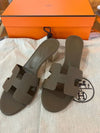 Oasis Epsom Sandals Etoupe - HERMES - BALAAN 3