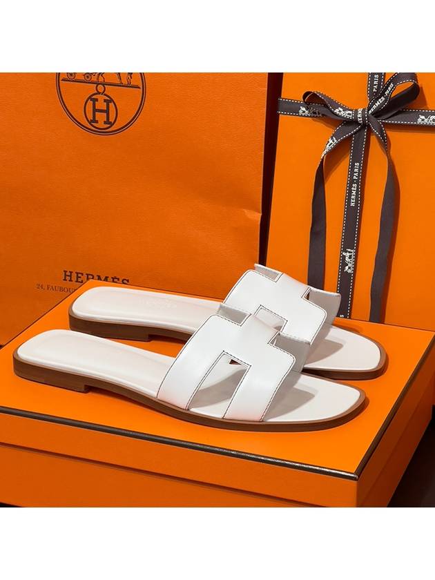 Women's Oran Sandals Calfskin Classic White - HERMES - BALAAN 1