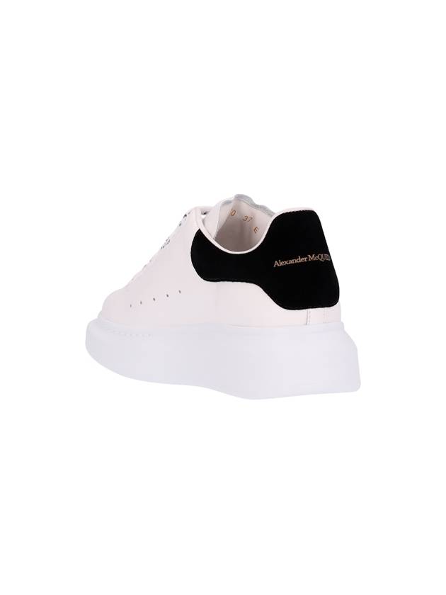 Oversized Low Top Sneakers White - ALEXANDER MCQUEEN - BALAAN 4