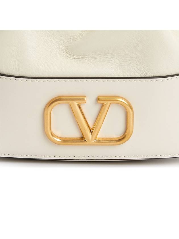 V Logo Signature Chain Mini Bucket Bag Light Ivory - VALENTINO - BALAAN 10