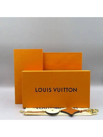 M00361 Key Holder Fashion Accessories - LOUIS VUITTON - BALAAN 1