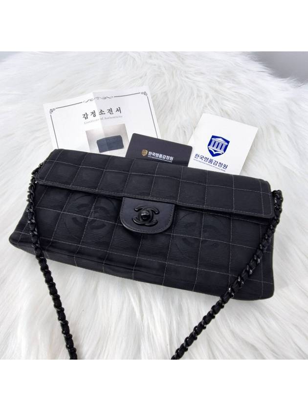 New Travel Chocolate Bar Baguette Bag Shoulder Black - CHANEL - BALAAN 6