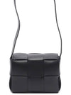 Intrecciato Cassette Small Cross Bag Black - BOTTEGA VENETA - BALAAN 5