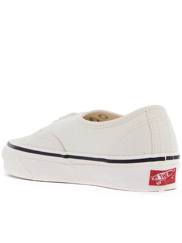 dx

authentic reissue - VANS - BALAAN 3