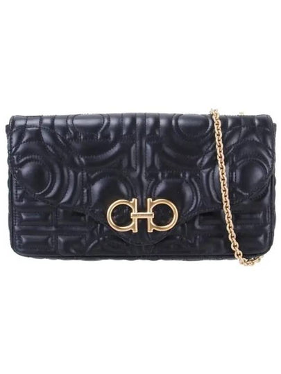 Women's Gancini Quilted Mini Shoulder Bag Black - SALVATORE FERRAGAMO - BALAAN 2