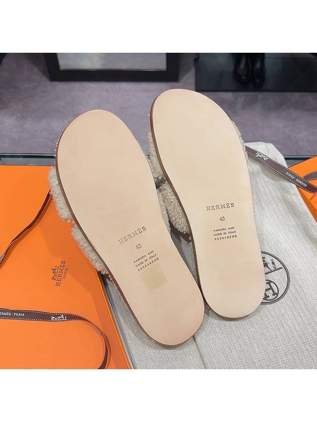 Izmir Woolskin Sandals Ecru - HERMES - BALAAN 7