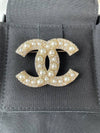 CC Pearl Clear Line Brooch White - CHANEL - BALAAN 4