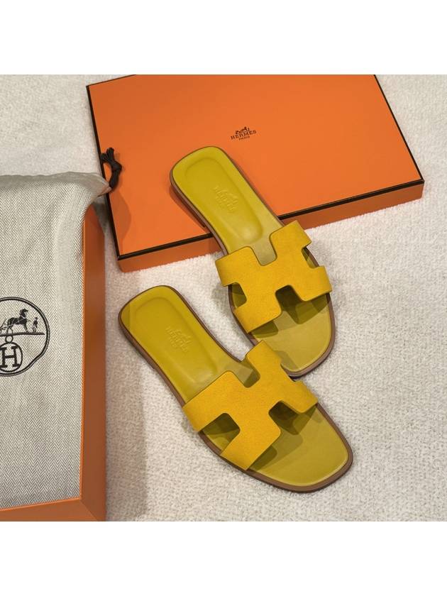 Women s Oran Sandals Calfskin Suede Yellow - HERMES - BALAAN 4