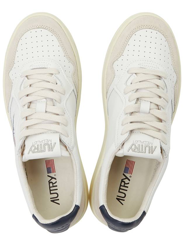 Medalist Navy Tab Low Top Sneakers White Blue - AUTRY - BALAAN 3