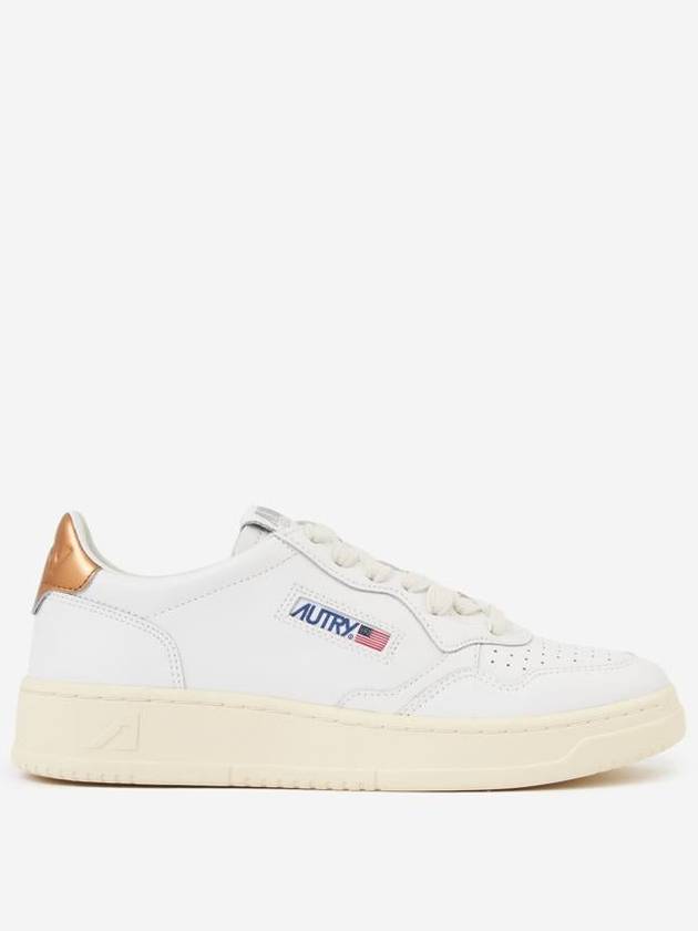 Women's Medalist Leather Low Top Sneakers White Bronze - AUTRY - BALAAN 2