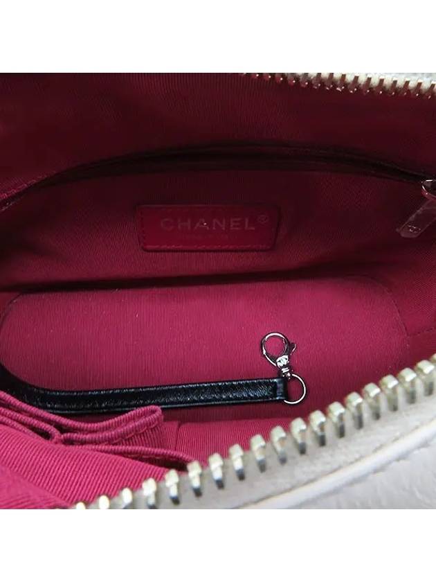 A91810 Gabrielle Hobo Small Chain Shoulder and Crossbag - CHANEL - BALAAN 6