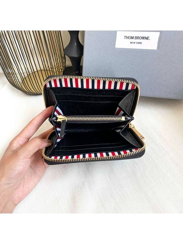 Three Stripes Pebble Grain Zipper Round Half Wallet Black - THOM BROWNE - BALAAN 7