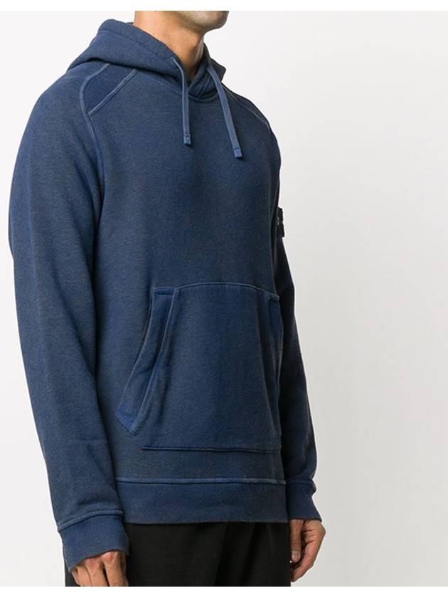 Dust Colour Treatment Hoodie Navy - STONE ISLAND - BALAAN 4