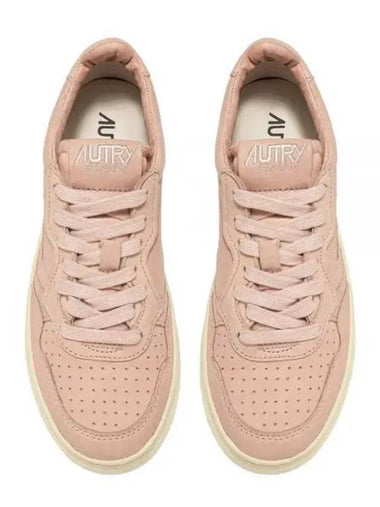 Medalist Goatskin Low Top Sneakers Pink - AUTRY - BALAAN 1