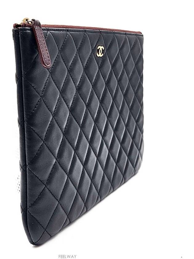 Classic Lambskin Clutch New Medium - CHANEL - BALAAN 3