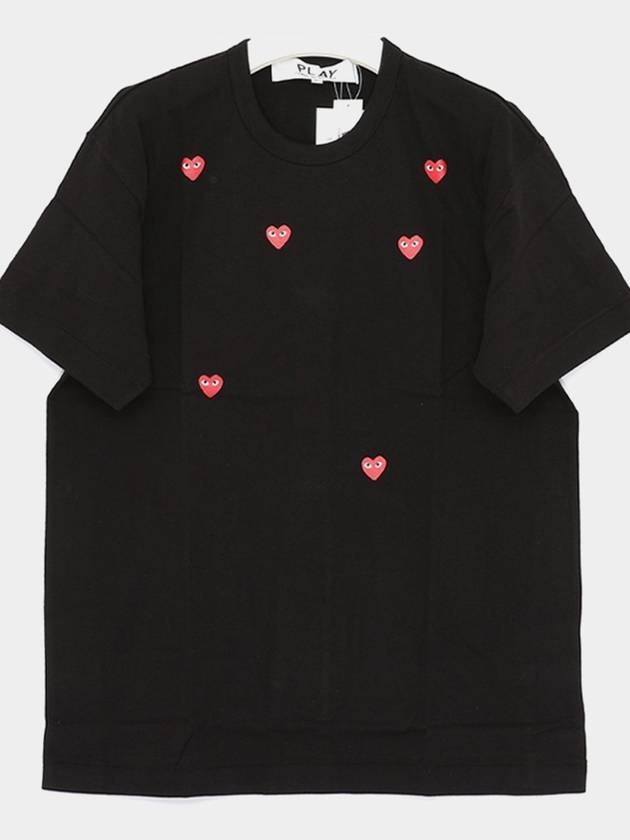 P1T3381 BLACK Manny Red Heart Short Sleeve T Shirt - COMME DES GARCONS - BALAAN 2