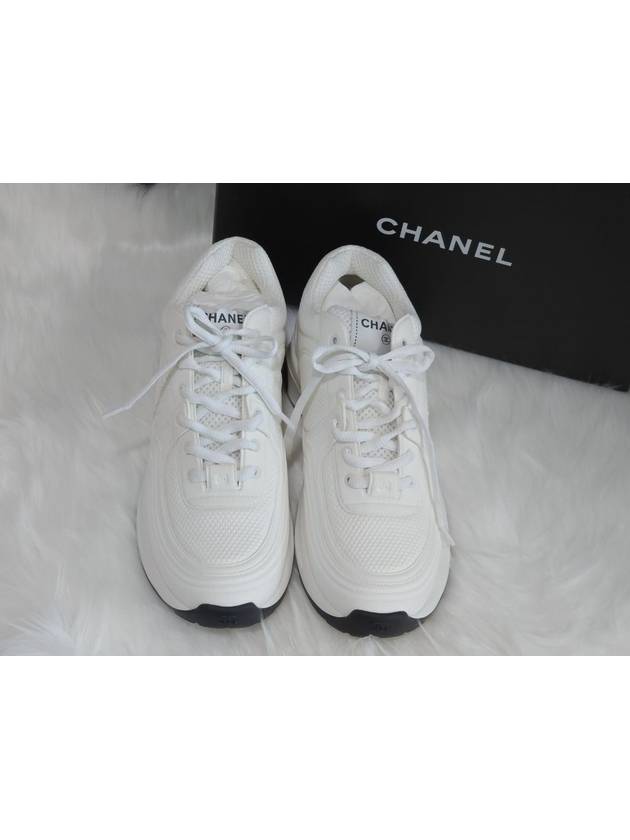 CC Logo Low Top Sneakers White - CHANEL - BALAAN 4