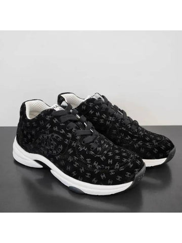 CC logo pattern women's sneakers black - CHANEL - BALAAN 1