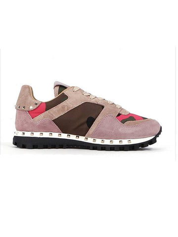 Rockstud Camo Low-Top Sneakers Pink - VALENTINO - BALAAN 1