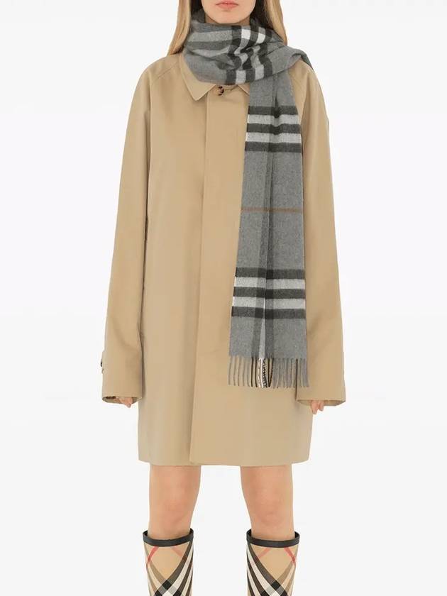 Giant Check Cashmere Scarf Grey - BURBERRY - BALAAN 4