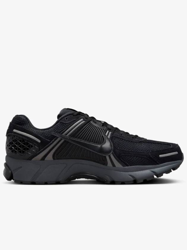 Zoom Vomero 5 Low Top Sneakers Black - NIKE - BALAAN 4