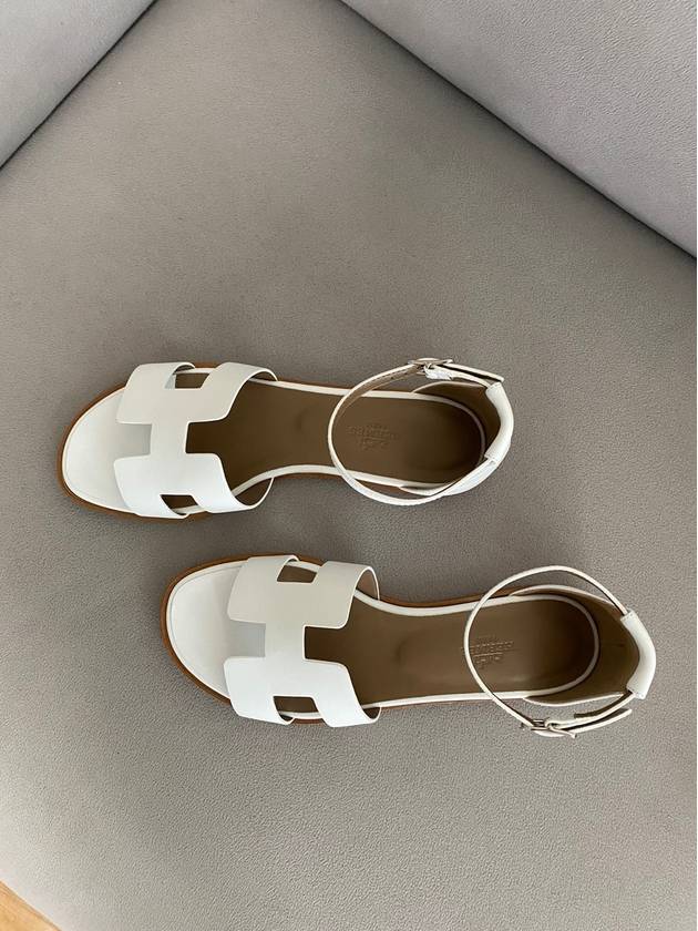 Santorini Calfskin Sandals Blanc - HERMES - BALAAN 3