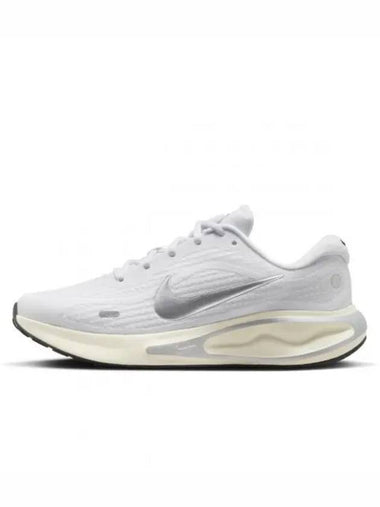 Journey Run Low Top Sneakers Metallic Silver - NIKE - BALAAN 1