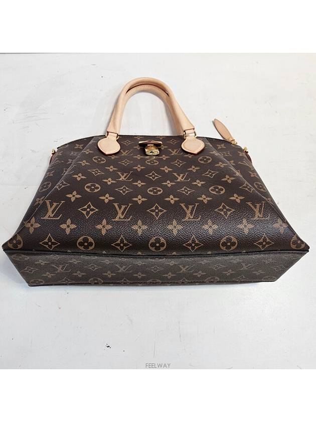 Monogram Rivoli mm tote bag - LOUIS VUITTON - BALAAN 6