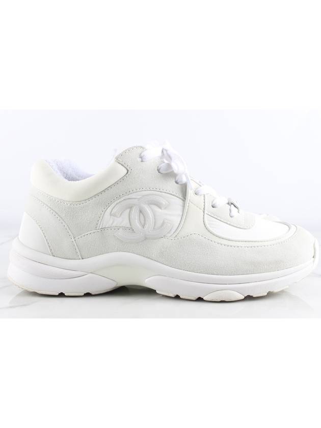 CC logo sneakers - CHANEL - BALAAN 6