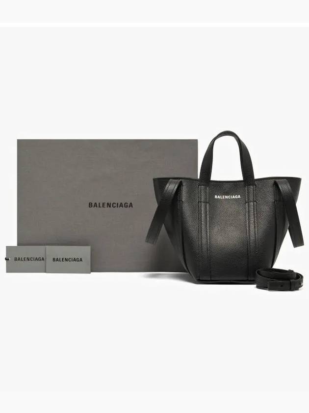 Everyday XS Grained Calfskin Shoulder Tote Bag Black - BALENCIAGA - BALAAN 4