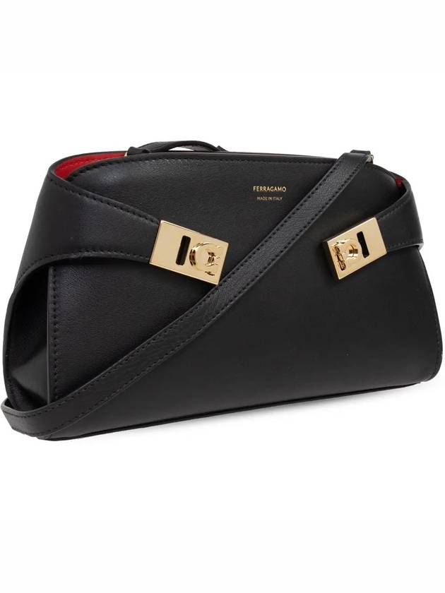 Hug Calfskin Cross Bag Black - SALVATORE FERRAGAMO - BALAAN 5