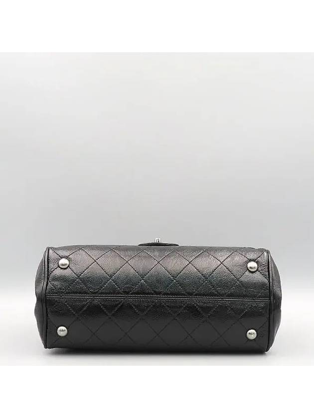 black shoulder bag - CHANEL - BALAAN 6