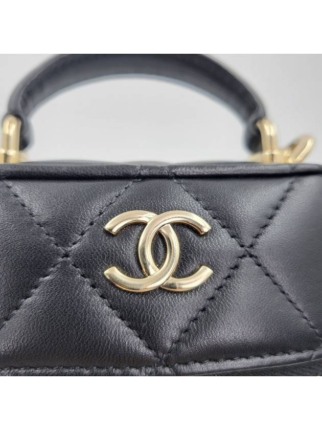 Women s Cosmetic Vanity Phone Holder Chain Bag 31 3996 - CHANEL - BALAAN 18