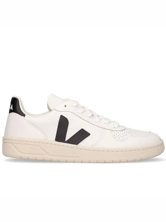 Logo V 10 Leather LaceUp Louvered Sole Sneakers - VEJA - BALAAN 1