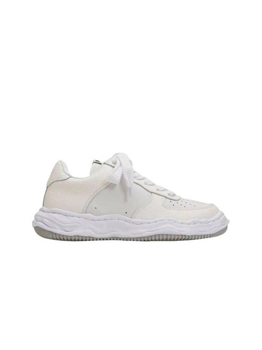 Wayne OG Sole Emboss Leather Low Top Sneakers White - MAISON MIHARA YASUHIRO - BALAAN 1