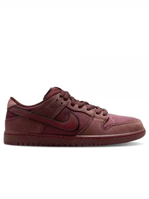 SB Dunk Premium Low Top Sneakers Burgundy Crush - NIKE - BALAAN 2