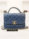 19 Top handle bag gold plated blue 28532954 - CHANEL - BALAAN 2