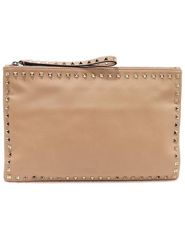 KW2B0147BOL Pink Beige Calfskin Gold Plated Rockstud Large Pouch Clutch - VALENTINO - BALAAN 1