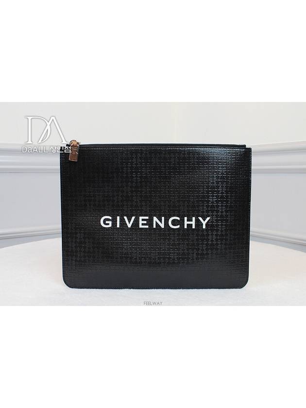 Daol Sangin Branch Smooth embossing logo pouch condition A - GIVENCHY - BALAAN 1