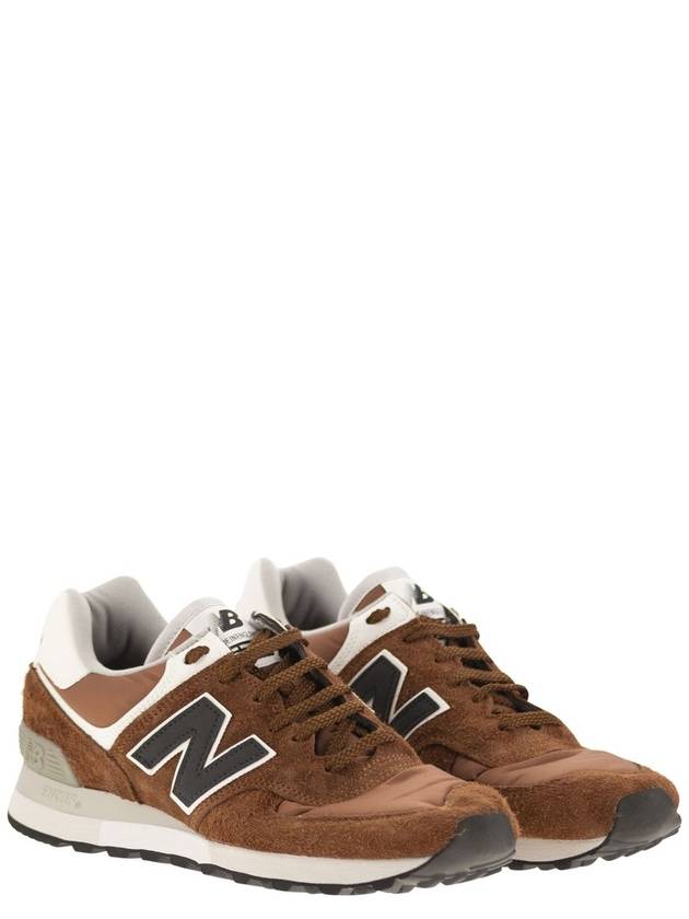 576 - Sneakers - NEW BALANCE - BALAAN 4