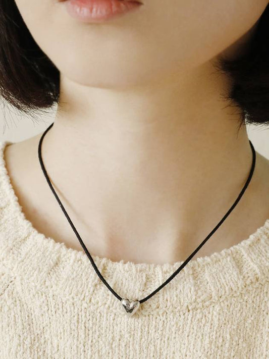 Petite Heart Necklace Black - SOSOO - BALAAN 1