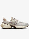 V2K Run Low Top Sneakers Orewood Beige Brown - NIKE - BALAAN 4