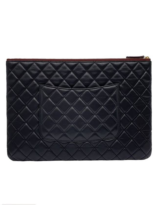 Women s A82552 Lambskin Classic COCO Gold Logo Large Clutch - CHANEL - BALAAN 3