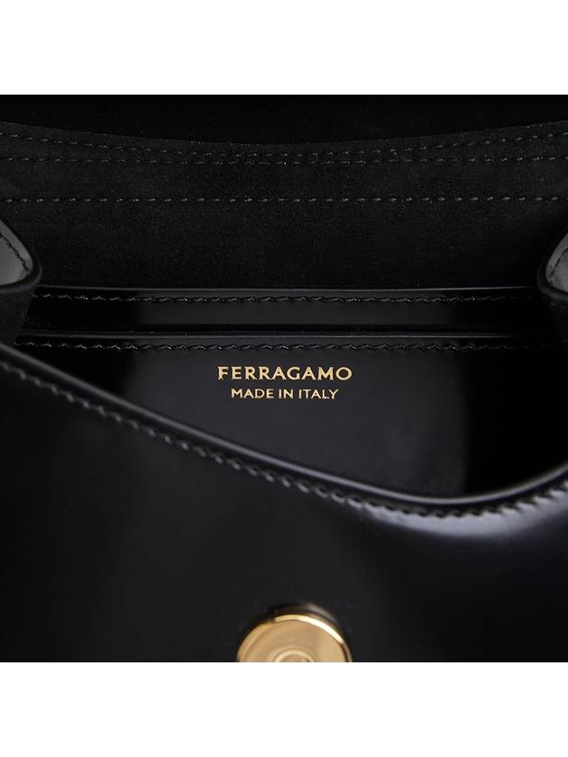 Geometric Handbag Cross Bag Black - SALVATORE FERRAGAMO - BALAAN 9