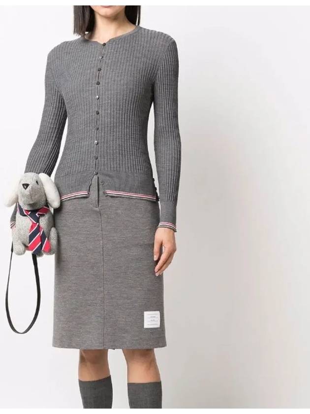 Women's Baby Cable Wool Crepe Crew Neck Cardigan Medium Grey - THOM BROWNE - BALAAN 3