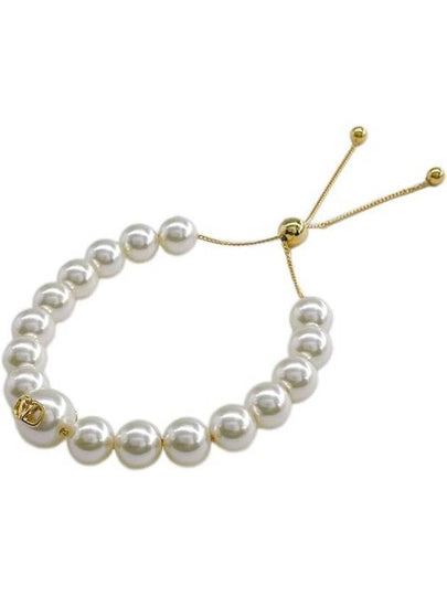 V Logo Signature Metal Resin Pearl Bracelet Gold - VALENTINO - BALAAN 2